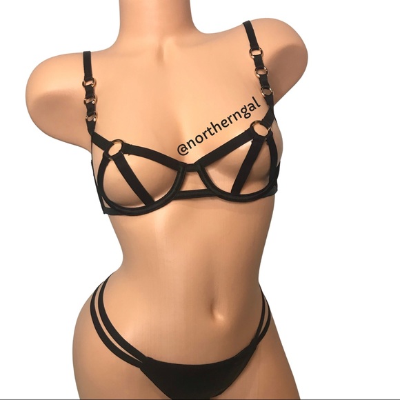 Ensemble Victoria’s Secret Noir – Soutien-gorge Balconnet à Armatures Avec Bretelles Brillantes 32C & String Brésilien S – Neuf Avec étiquettes